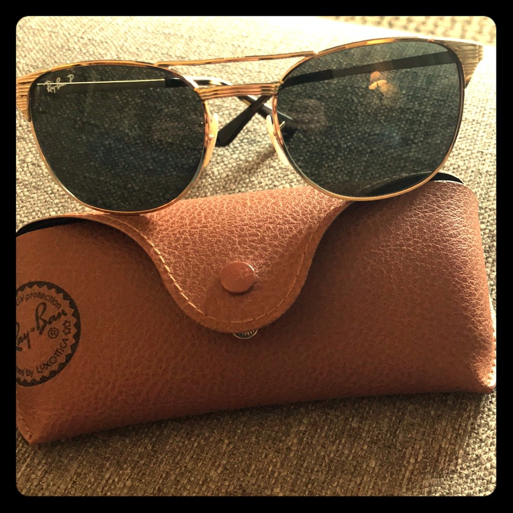 Brand new never worn Ray-Ban sunglasses